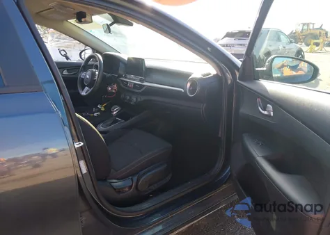 2021 Kia Forte Lxs из США, поврежденный, VIN 3KPF24AD9ME273299